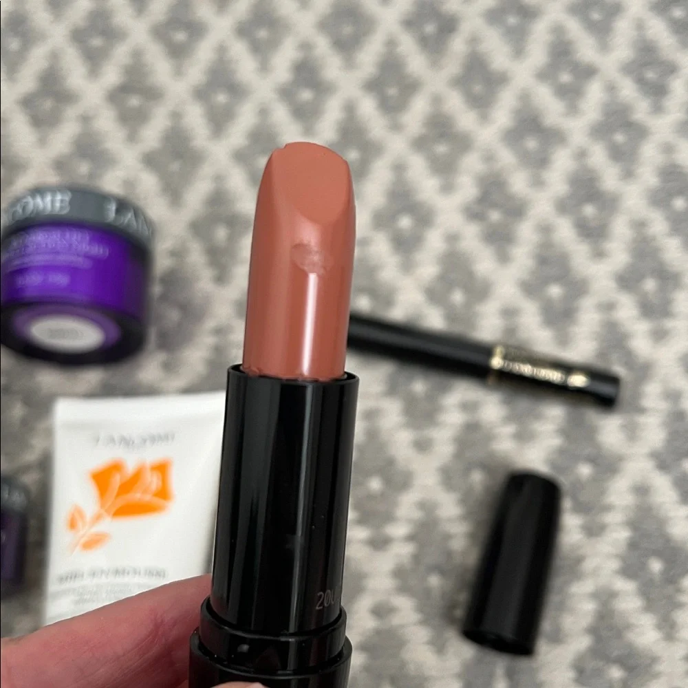 Lancôme Definicils Mascara Genifique Renergie Facewash Lipstick
